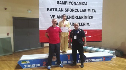 Üniversitemiz öğrencileri Küçüktanık ve Emekli'den Türkiye Gençler ve Büyükler Wushu Şampiyonası’nda Türkiye Şampiyonluğu