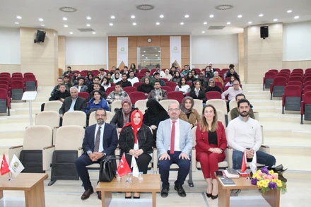 "Başarı Öyküleri" Konulu Konferans Gerçekleşti.