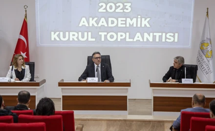 2023-2024 Eğitim Öğretim Yılı İletişim Fakültesi Akademik Kurul Toplantısı