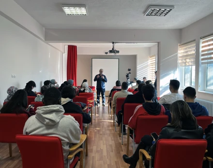 Sektör temsilcileri ve öğrenciler SÜ’de buluştu